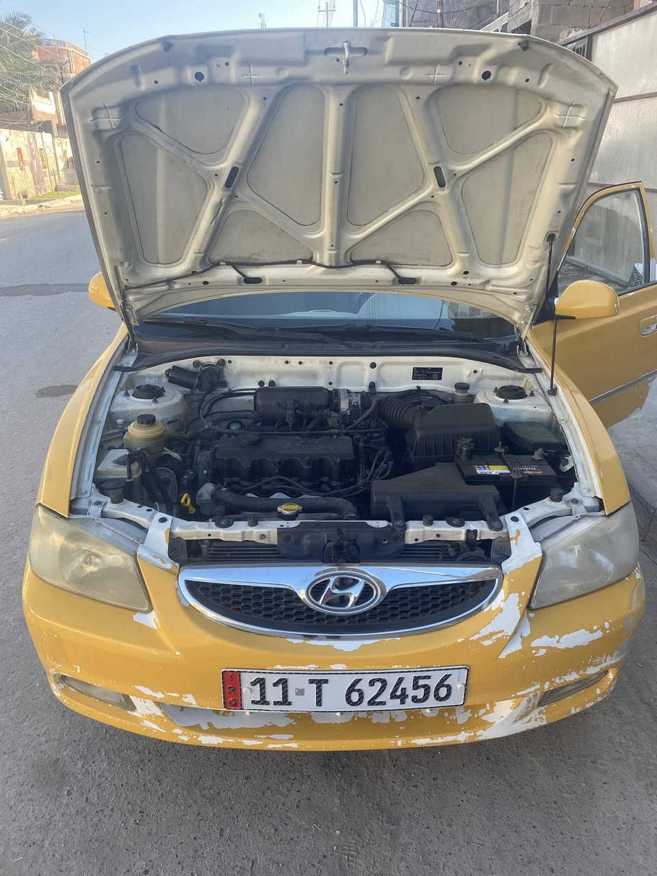 سلام عليكم سياره فيرنا موديل ٢٠١٤ 
 بسمي شرط تحويل  مامعيوده شرط مابيه اي خياس 
سياره مال بيت كولش نضيفه 
مكاني بغداد 
سعر ٨٧ بيه مجال
***********
