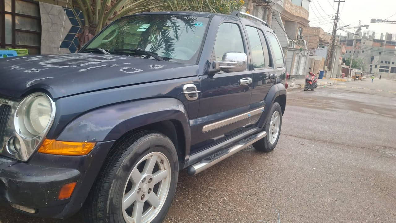 السلام عليكم .. اقرة المنشور للاخير
جيب لبرتي ليمتد موديل ٢٠٠٧ كلين بدون صبغ عالبلاد

محرك وكير بلادي جديد حاوية

تخم حساسات  اصلي مال حاوية

ويل كب بلادي

تو ويل بلادي المرغوب

تخم تاير جديد

منظومة تبريد كلها جديدة وثلج

تحكمات استيرن وشاشات خلفية بلادي وكلها شغالة

كشنات كهرباء 

من الاخير السيارة مال جناي و جديدة وجاهزة وترايك من الحدود للحدود ( بس تنتبه من الصواريخ 😂😂) 

رقم بغداد دولي باسمي 

مكاني بعقوبة للاستفسار اتصال فقط ***********

السعر    ٧٨      وبيها شوية مجال واذا فلوسك ماكاملة

 يرهم الباقي اقساط عالماستر كارد الرافدين فقط
