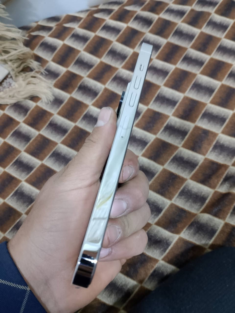 للبيع او مراوس ب 15 
ايفون 13 برماكس  / ذاكره 256 / دبل سيم كارت
شرط ما مفتوح ولا مبدل شي نورمال
السعر 750 /وبي مجال للطيبين
مكاني موصل الايسر ***********
