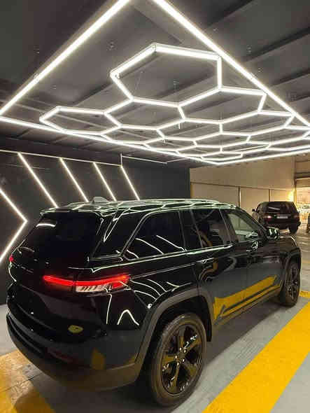 jeep grand cherokee
٢٠٢٣
تەنها ١٨ هەزار رۆشتوە
نمونە لە جوانی 
مواسەفات بلاک تۆپ دەبل ئەکسل
بۆنید و چەمەلەخی بۆیاخە 
شانسی و دار و بەردی بە شەرت
ئێرباگ تەقیوە و کامل بیلادی تێ کراوەتەوە
دەشبول بە بیلادی گۆراوە
نرخی ٢٩٥ گەلا و معامەلە 
***********
‏٠٨٥١٠٥٧٣١٠٥  uts app السليمانية
