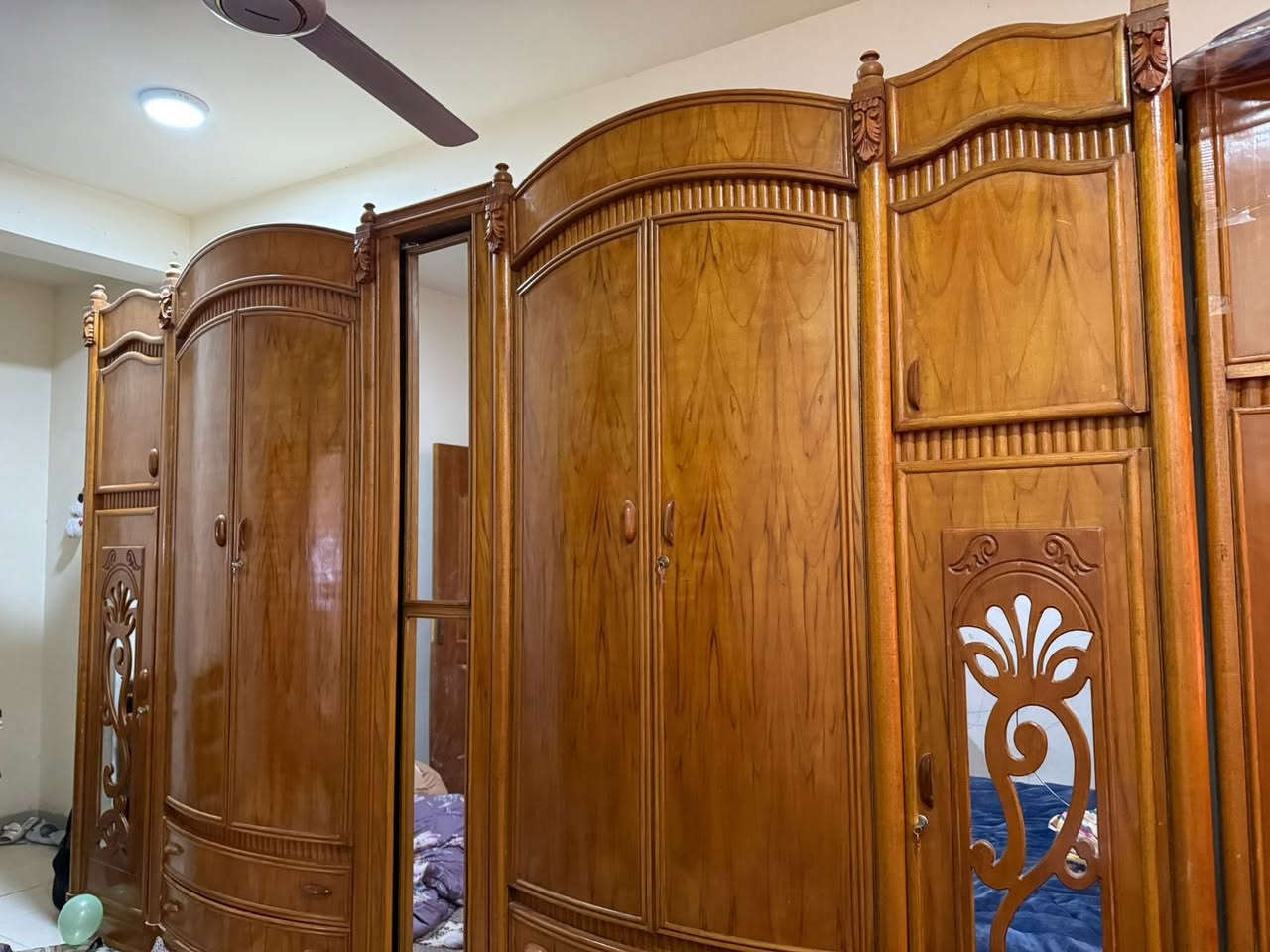 غرفة نجاره عرقية 
قريوله نفرين 
كنتور ٦ باب مع مراة داوره الظهر ارفف مقسمه 
مع محلق كنتور ٢ باب 
وميز مرايه 
طابورية 
 السعر مليون ونص 
٠٧٨١٣٩٠٠٨٢


**إذا كنت صاحب هذا الإعلان وتريد حذفه لأي سبب، رجاءا أرسل رسالة إلى الدعم الفني**