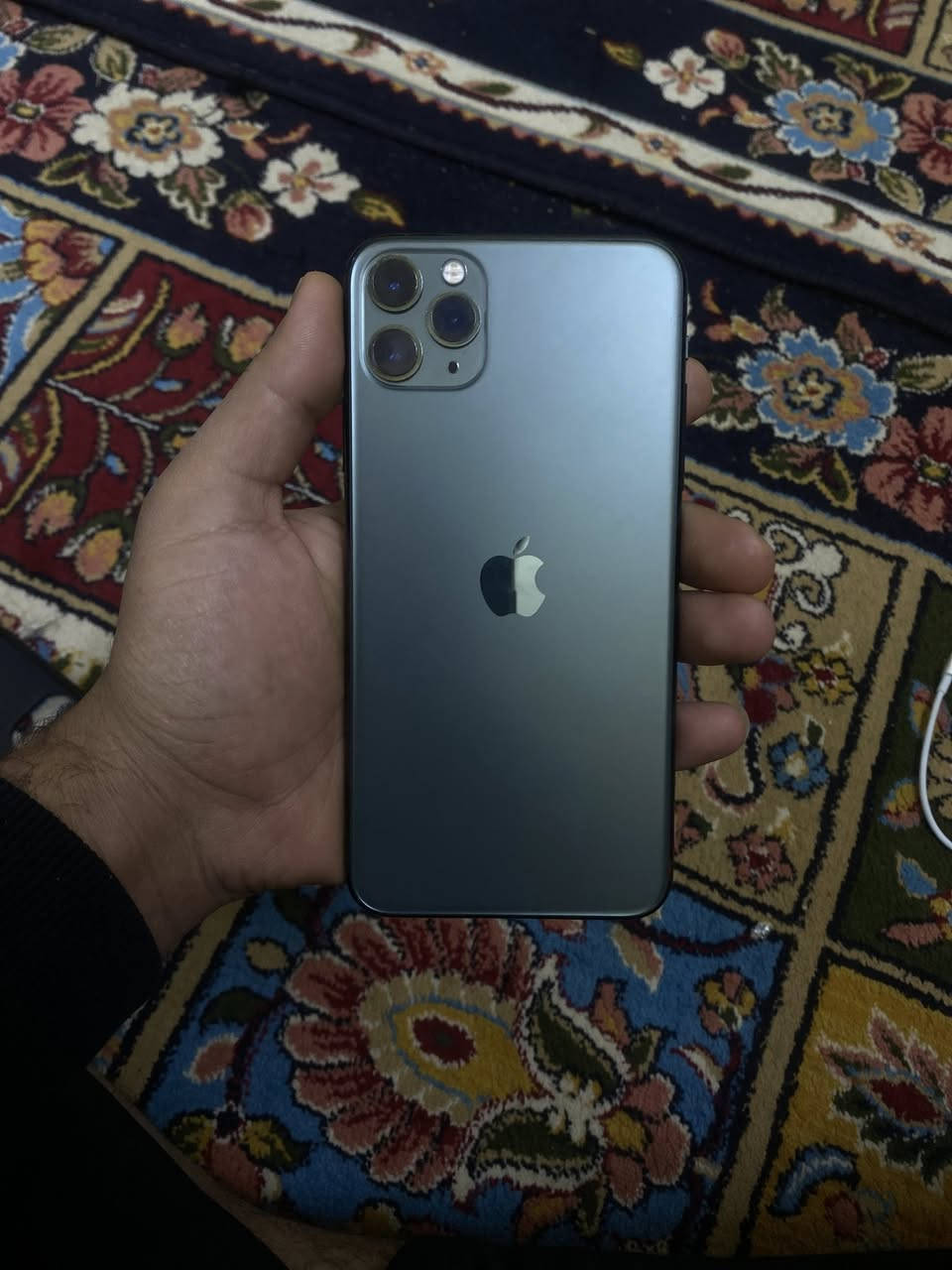 أيفون ١١برو ماكس ذاكره ٥١٢ شريحه وحده لبيع ضرره مبدل شاشه بس اصليه ومبدل بطاريه اصليه زين بل صرف شحن بطاريه ٧٥./. سعره ٣٢٠ وبي مجال 
لاستفسار رقم ***********
