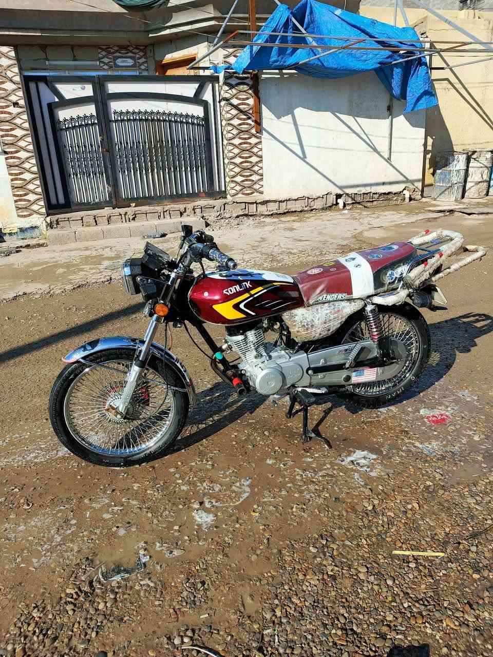 مراوس فقط تايكر
غير هاذ لون صالنصه موياها 
مكاني الخالص ***********
