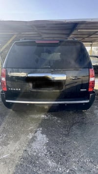 تاهو 2012صبغ جاملغ امامي فقط دخول جديد السعر 120 بيها مجال  0772800993...