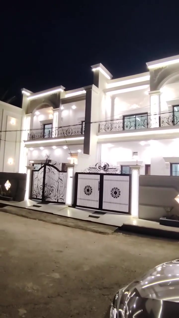 🏡 للبيع – دار VIP مودرن في كركوك / حي الواسطي

فرصة مميزة بعد تخفيض السعر تزامناً مع انخفاض أسعار العقارات.

📍 الموقع: حي الواسطي – مقابل مطعم صمد
📐 المساحة: 150 متر
📏 الواجهة: 7.5 متر

جنس العقار طابو صرف 

✨ مواصفات الدار:

- بيتان (طابق أرضي وطابق علوي)
- تصميم VIP مودرن
- تشطيبات فاخرة (Full)
- نظام دكت للتكييف
- تبريد مركزي
- منظومة كاميرات مراقبة
- غاز دفن
- إنترنت وستلايت جاهز
- واجهة LED
- ديكورات داخلية مغربي راقية

💰 السعر مناسب جداً بعد التخفيض.

📞 للاستفسار والحجز، تواصلوا معنا عبر الأرقام الموجودة في الصفحة.

***********.     *********** 

📍 عنوان مكتبنا: كركوك – حي الواسطي، مجاور مول حجي زياد، مجاور صيدلية الهدى، مقابل مزاد شيخ الجبل، مقابل ستائر إيلاف.

كما نستقبل جميع عروضكم لبيع وشراء وتأجير العقارات، والمحلات، وقطع الأراضي. أهلاً وسهلاً بكم.
