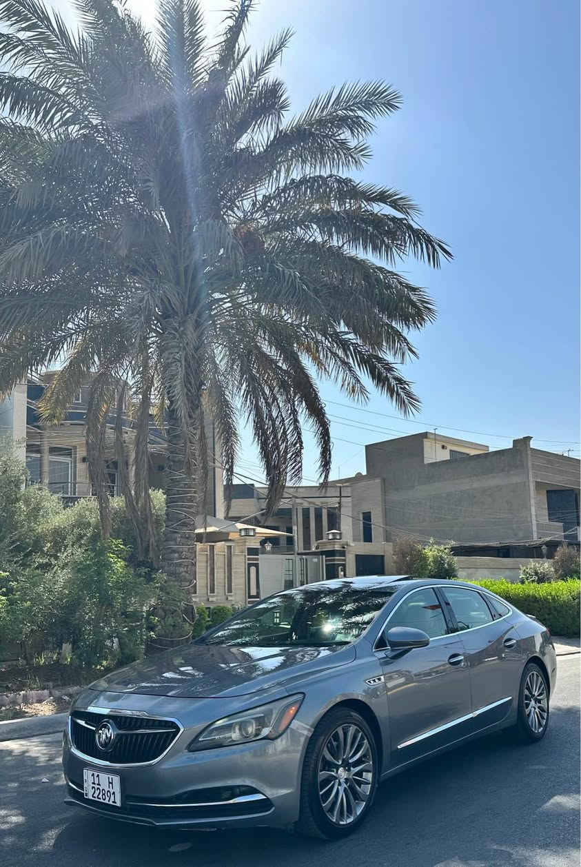 السلام عليكم 
للبيع او مراوس 
بيوك امريكي لاكروس موديل 2019 وارد امريكي
حادث جاملغ ودعامية بدون دواخل بدون ايرباك 
ماشية 34 
محرك V6 ٦ سلندر 
فول مواصفات 
فتحة سقف بانوراما 
رادارات وتحديد مسار 
مقاعد جلد وكهرباء وخزن ميموري 
شاشة وكاميرا 
انارة ترحيب 
وبعد بيها مواصفات 
السعر 220 ورقة 
مكان السيارة بغداد السيدية 
*********** بغداد, العراق
