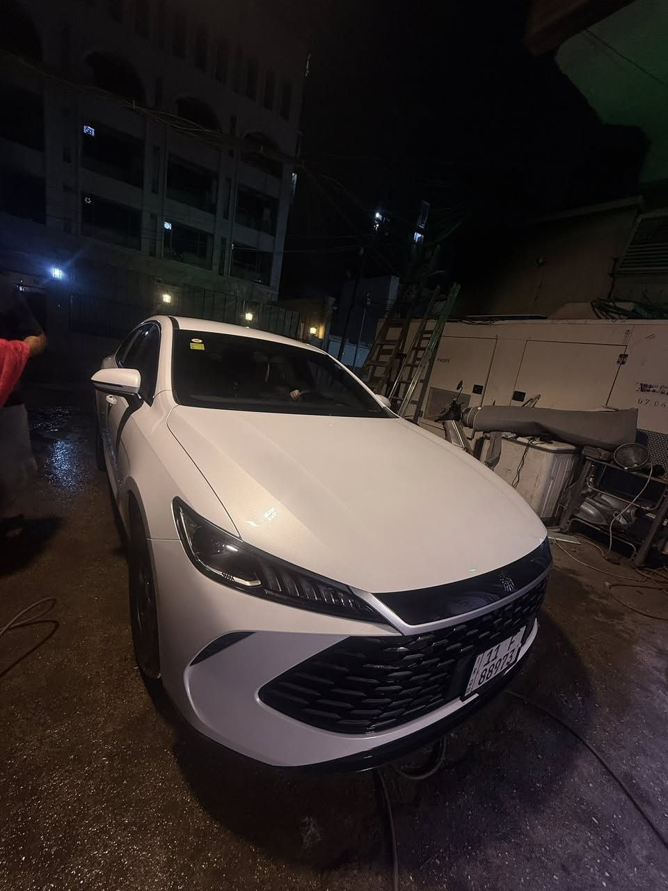 سلام عليكم byd كن بلص
ماشية 10 الاف 

بغداد باسمي 

بيها رصعتين خفيفة بلبنيد 

مكاني بغداد حي خضراء 

***********
