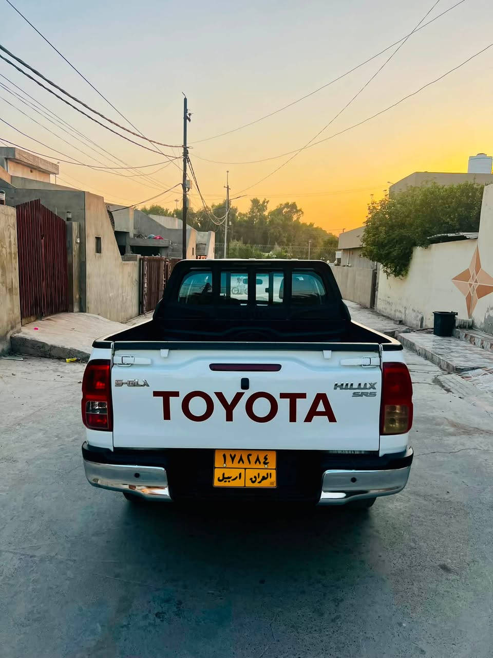 * 📅 مودێل: 2016
* 🚙 4×4
* 📍 شەرکەتی جیهان
* 🛣️ ڕۆیشتوه: 165 هەزار 
* ✅ (هیچی نیە)Clean
* ⚙️ مەکینە نەکراوەتەوە
* ⛽ 4 سلێندەر
* 🧊 تبریدە، سەیارەی ماڵە طقە و ڕقەی نیە
* 🧾سەنەوی بەسەر نەچوە تا 10/2027
* چار تايەی نوێ و تحکمات سوکان 
* 💵نرخ (255 ورقه و مجال )

📞 بۆ زانیاری زیاتر، پەیوەندی بکەن .
      • (***********)
