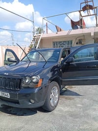 سيارة جيب شيروكي 2009 محرك نظيف تهم تغير نظيف كهربائياتهه نظيفه الاستف...