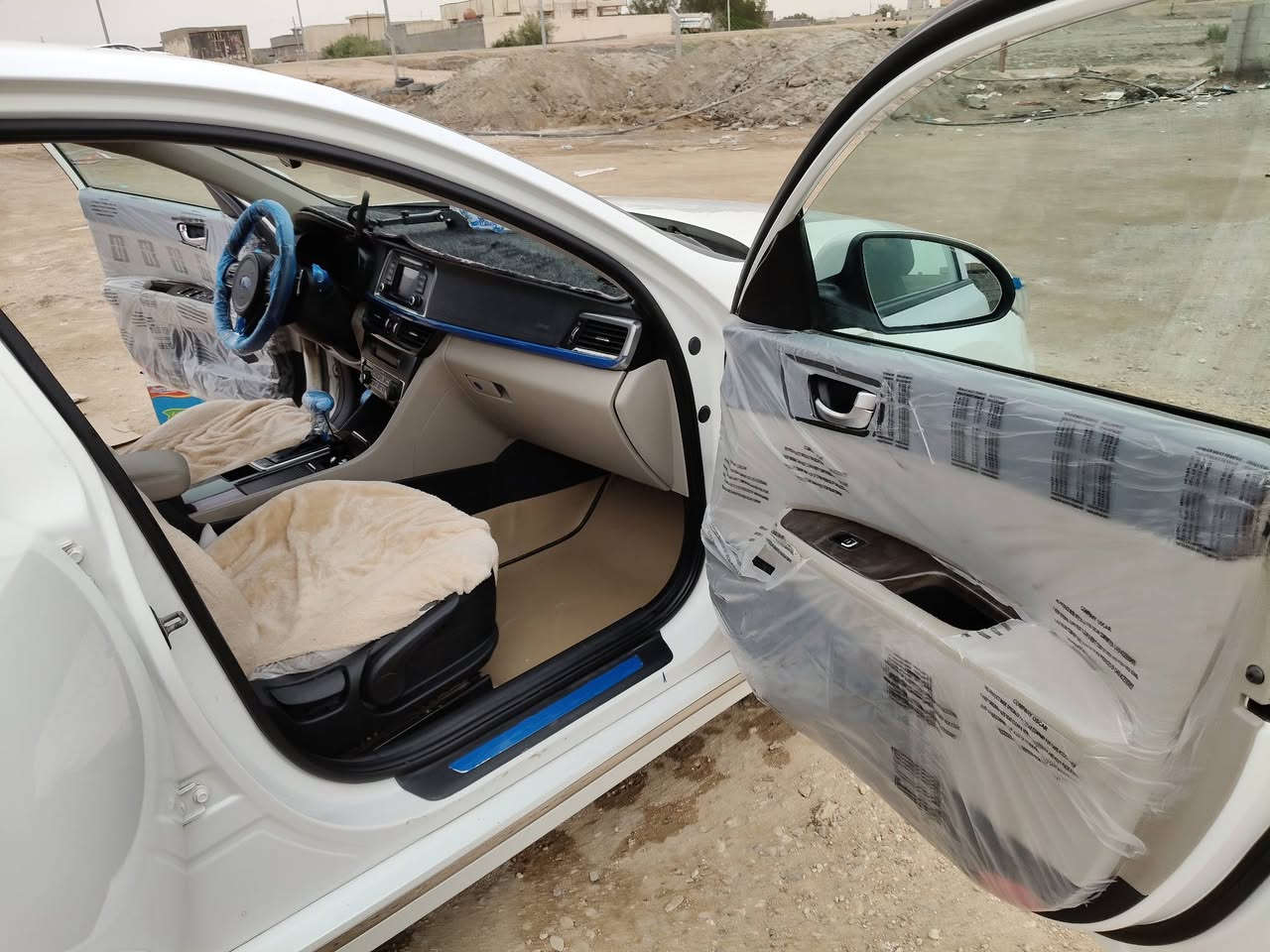 سلام عليكم كيا وبتما خليجي 2018مكينه2400 دوش دبل كزوز مراوس او بيع
فول مواصفات عده البانورامه 
📌3بصمات تشغيل+ابواب +جنطة 
📌تبريد قطعتين+دواخل بيجي 
📌مثبت سرعه 
📌شاشه+كامره+حساس امامي+حساس خلفي
📌تحكم ستيرن جيتهن+شفتات ستيرن جيتين 
📌جنطه ذكيه تفتح اذا تقربت عليه 
📌6سماعت+شحن لاسلكي 
📌ويل 18كروم بلاد+سبير هم كروم
📌مري شفط+شاير بلمري 
وبعد بيه هواي موصفات سياره  رقم نكليزي مثنى بسمي نضيفه سياره حيل ***********
