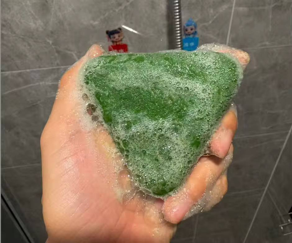 💚 صابونة سافين قرين – الأكثر مبيعًا
قوة الأعشاب المركّزة إللي تنظّف الفروة من الجذور وتشيل الدهون والقشرة فورًا!
تساعد على تقليل التساقط بوضوح، ومع الاستمرار تبدي تطلّع شعر جديد وتخلي الفروة صحيّة وقوية ✨🌱
اختيار آلاف البنات لأنها فعّالة وتبين نتيجتها بسرعة! 🔥

#سافين_قرين #الأكثر_مبيعاً #تنظيف_الفروة #منع_التساقط #نمو_الشعر #شابو_اعشاب بغداد, العراق


**إذا كنت صاحب هذا الإعلان وتريد حذفه لأي سبب، رجاءا أرسل رسالة إلى الدعم الفني**