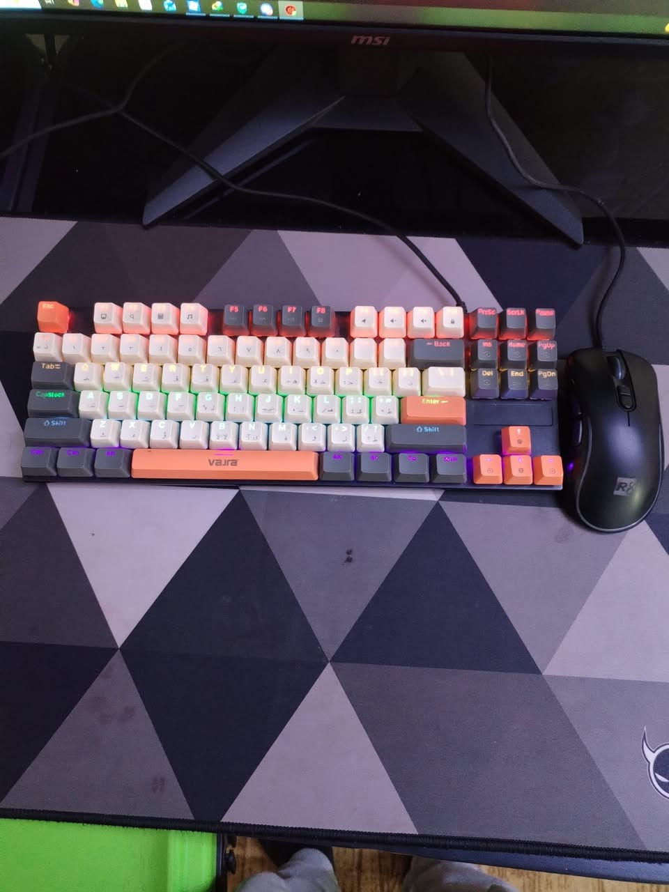 سلام عليكم للبيع حاسبه coR 5 جيل العاشر Ram 16  بورسبلاي 500 كات شاشه gtx1660 سوبر وياها ماوس وكيبور ميكانيكي سعر 550 قفل بدون عمله تواصل خاص


**إذا كنت صاحب هذا الإعلان وتريد حذفه لأي سبب، رجاءا أرسل رسالة إلى الدعم الفني**