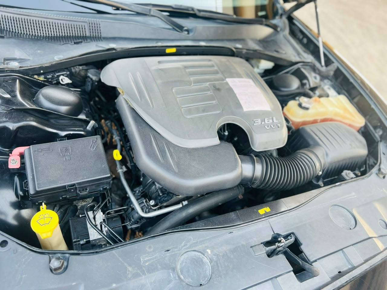 سلام عليكم جانجر 12 للبيع مال بيت كفاله بس صبغ كلير كفاله هيه ودعمياته سنويه جديده 28  حداديه وره وكدام مكينه وكير جدد بل كارتون بيدي تبريد جديد السعر تصل وتدلل ***********
