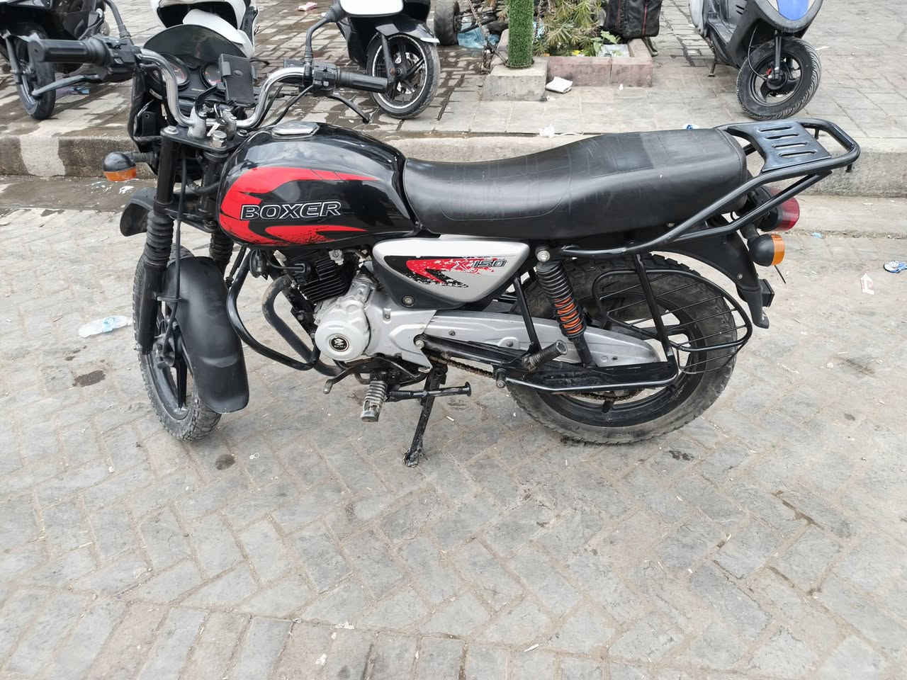 بوكسر مديل 2023 رقم وسنويه دراجه حلوه بس يرادله ترتيب شوي لا تبخير ولا تنقيص مجفت شرط شركه قبل شهر للبيع السعر مليونين 2100 وبيه مجال مكاني شعب ***********
