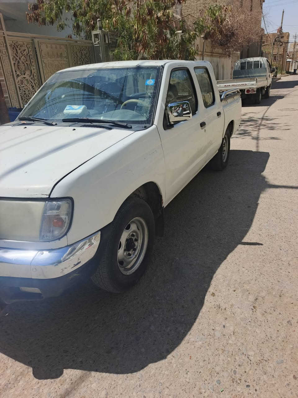 السلام عليكم للبيع نيسان 2003 سياره جاهزه رقم جديد
 لل 30 تحويل دواخلها حلوه السعر 63 وبيها مجال
***********
