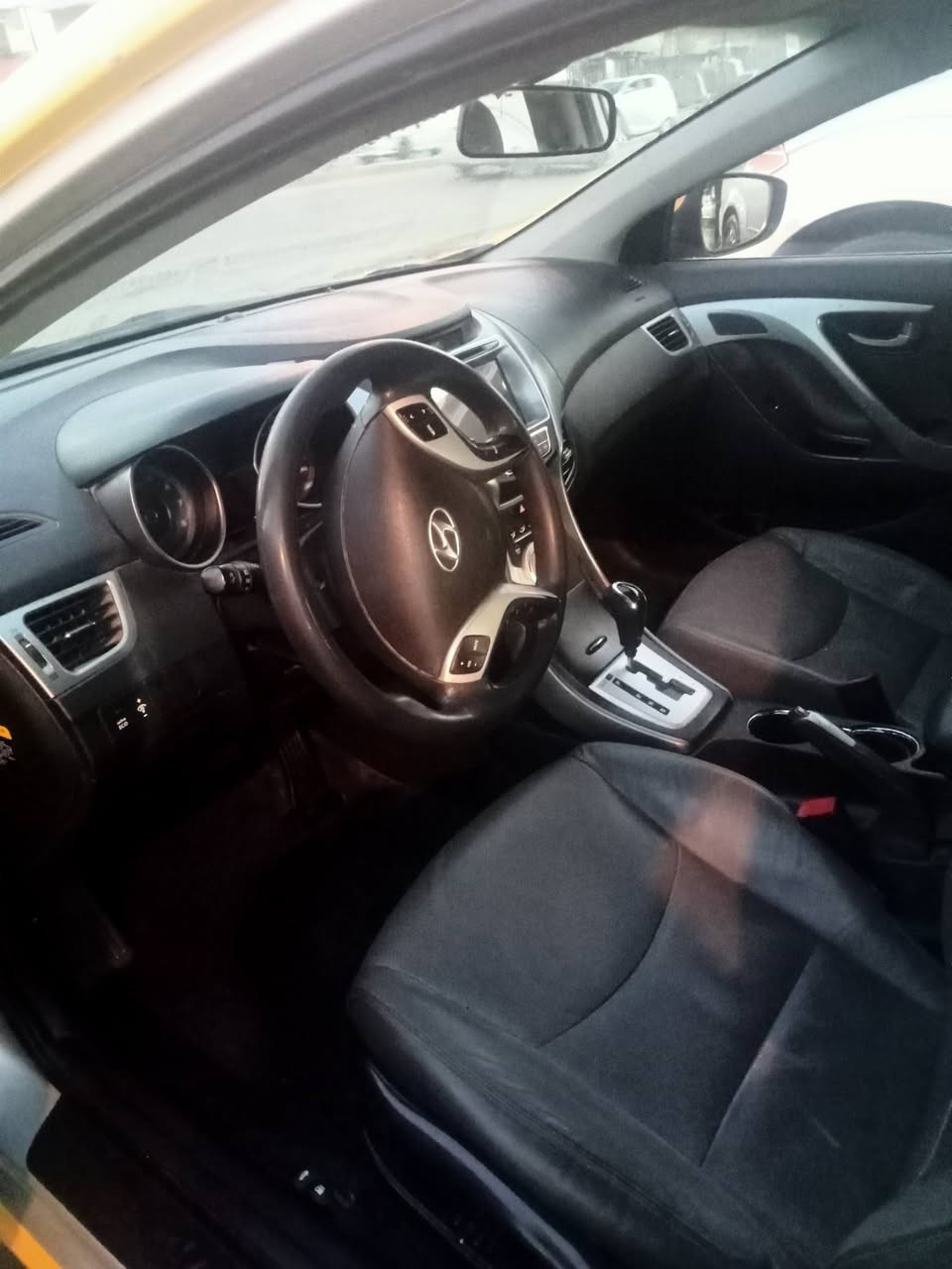 الانترة أدوات متومه سيارة نظيفه جدا سعر 50 ورقه مكان بغداد ***********
