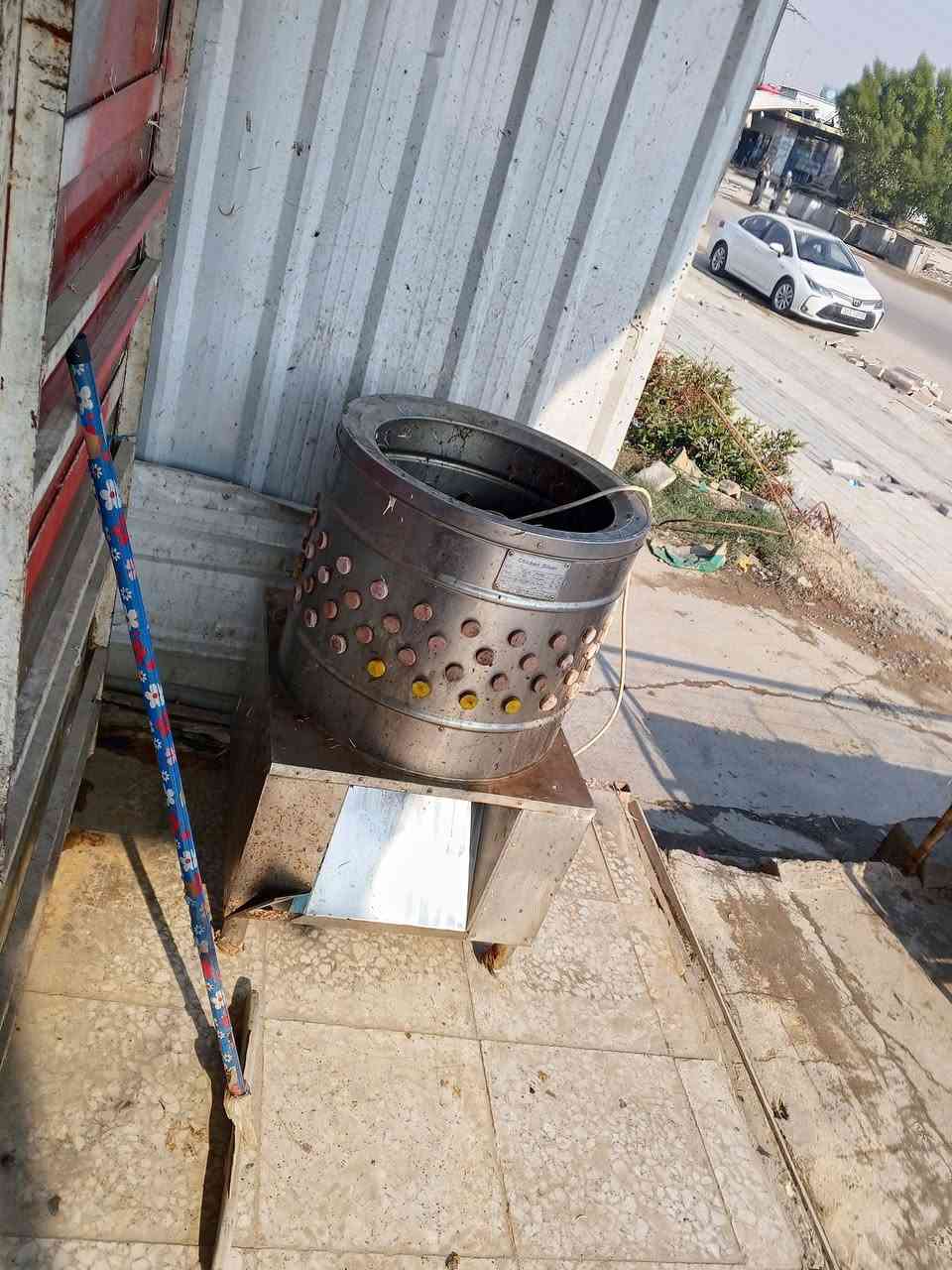 السلام عليكم. (( للبيع للبيييع) ) اغراض محل كام (للبيع) سمك و دجاج
حوض جام خانه كبير / هلاسه عدد 2
حوض صغير للعرض/ اقفاص عدد,2 مال دجاج
كازون + كدر كبير ول باقي بل منشور 
للاستفسار عل لارقام ‏‪***********‬‏
‏‪***********‬‏ /***********
