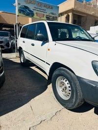 لاندكروز  جكسار للبيع فقط  موديل ٢٠٠٤  رقم بغداد  حداديه جديده  گير وم...