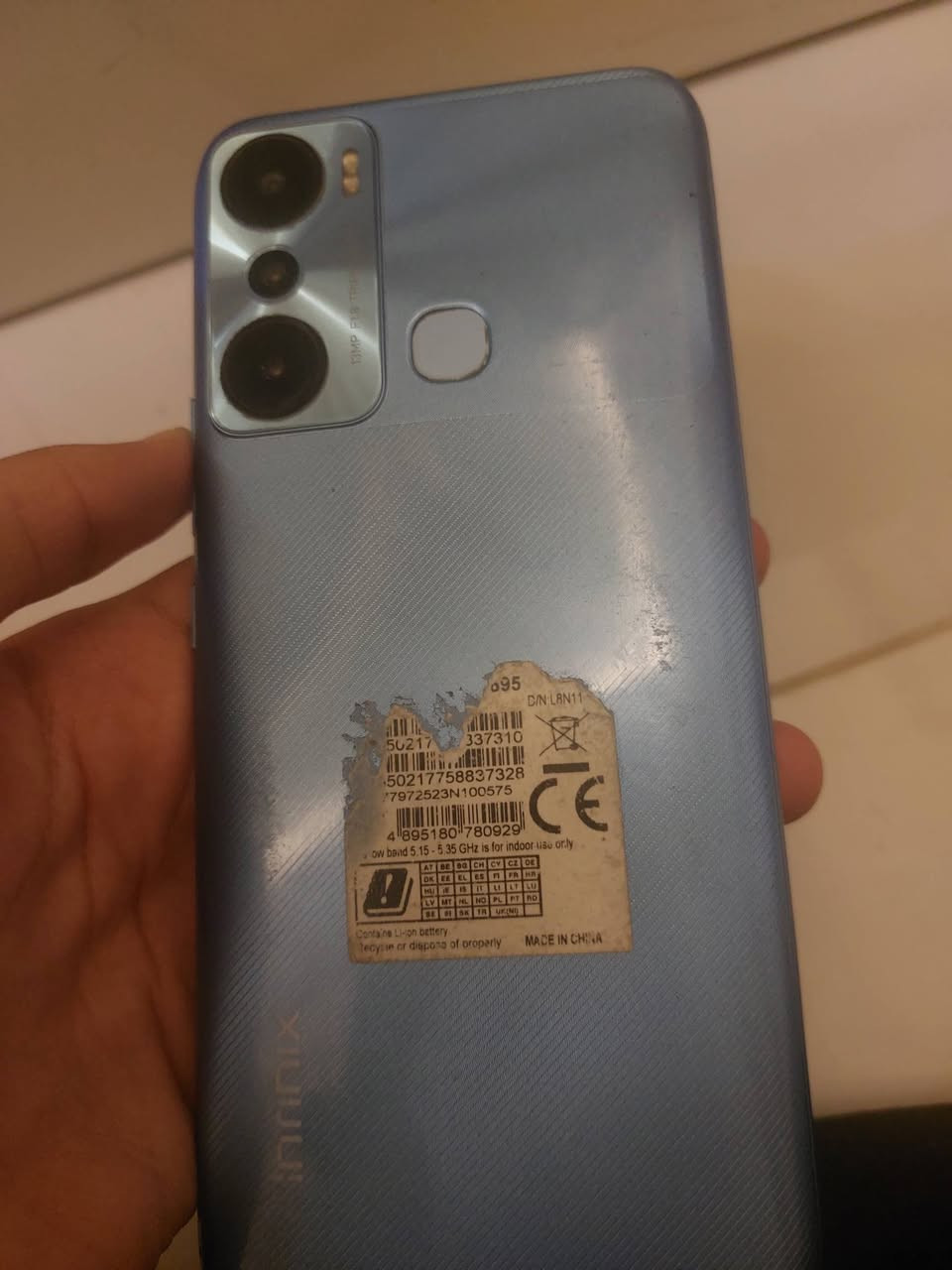 موبايلي انفنكس هوت 20i
128GB
مستعمل نضيف بدون كرتون معه الشاحنه 
الرقم تواصل ***********
المكان الحسينيه 
السعر 100الف
