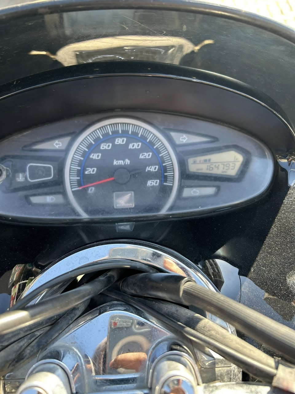 السلام عليكم pcx.  للبيع دراجه جديده السعر مليون و٢٠٠ العنوان بغداد سبع ابكار  الرقم *********** متواجد واتساب ٢٤ ساعه
