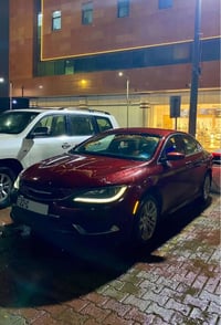 Chrysler C200  ( کوردی ، عربی )  مۆدیل 2016 مواسەفات  بەسمە ، شاشە و ک...