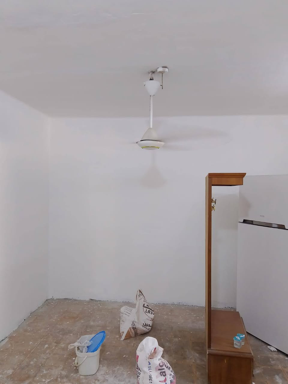 سلام عليكم صباغ متفرق وديكورات بيوت تعبانه ترميم واجهات طلس عام عام تصليح كل هذه بسعر مناسب من بغداد الدوره لاتصال فيس واتساب مفتوحات وشغل مرتب ونضيف وملتزم في العمل كادر كامل .***********
*********** فقط بغداد
