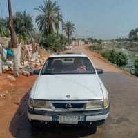 فيكترا • ١٩٩٢ • مكينه ١٦٠٠