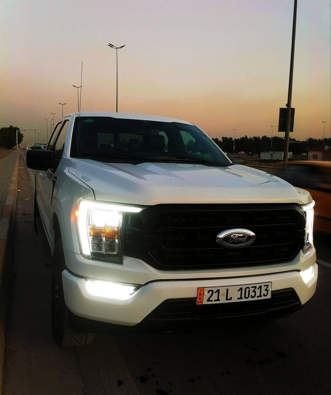 فورد F150

موديل 2023
محرك 2700 تيربو
المسافة 49 km + 
مواصفات XLT
باب طويل 
بدي قصير 
بصمة ابواب
بصمة تشغيل 
تشغيل عن بعد
كير طرح
كير 10 نمر
4×4 فور ويل
تحكمات ستيرن
هاند بريك بصمة
نظام اوتو بارك
نظام البقاء في المسار
شحن واير ليس 
شاشة كبيرة
كاميرا خلفيه 
اوتو ستارت ستوب
نقطة عمياء 
تحديد سرعة 
تحديد مسار
رادار امامي 
رادار جانبي
رادار خلفي
حساسات أمامي
حساسات جانبي
حساسات خلفي
ستيرن كهرباء 
ستيرن تدفئة
كشنات جلد
كشنات كهرباء 
كشنات تدفئة 
صندوق كهرباء 
غلاف صندوق
فول لايت لد زنون
انضمت قيادة متعدده
بعد هواي مواصفات 
السعر 305 ورقة وبيها مجال
حادثها تبديل دعامية مع شباك ومازدة صور الحادث موجودة

للاستفسار 
***********
