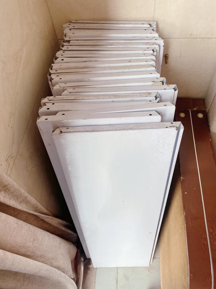 رفوف محل للبيع مدة الاستخدام فقط شهرين
للاستفسار ***********
