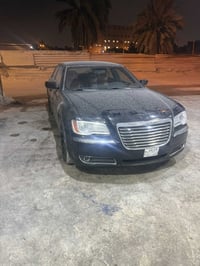 كرايسلر 300 • ٢٠١٤ • كفاله عامه