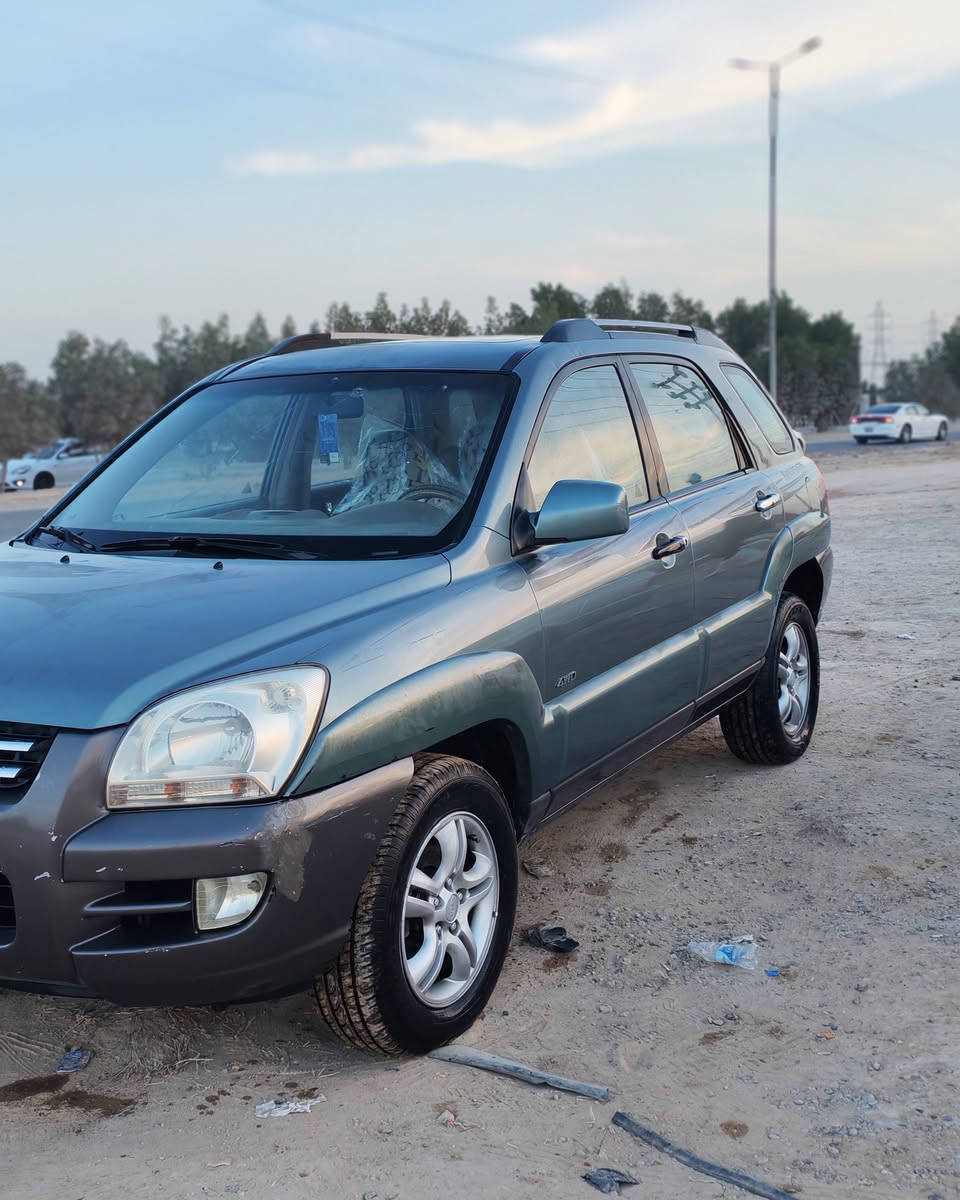 سلام عليكم سبورتج مديل 2008 المكان النجف 
 موصفات السيارة_
6سلندر

_ارقام جديدة

_سنويةمداور ثاني يوم

_تبريد_تدفئة _

سيارة مكفولةمن

_الضربة_والصبخ_والتبديل

العنوان النجف الاشرف _رقم الهاتف 
***********

السعر 105
