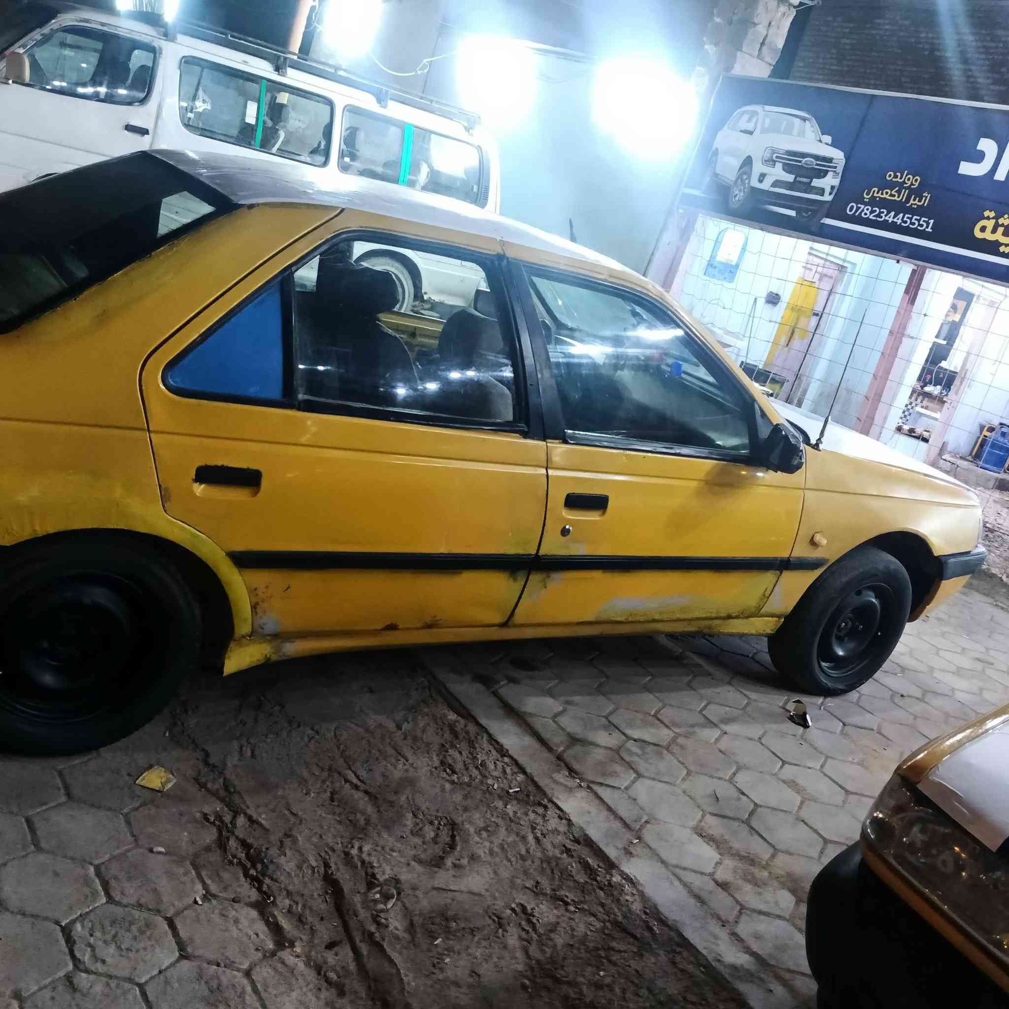 يالله سياره بيجو لميس اللبيع موديل 10سياره جاهزة من كلشي  كير ومكينه حداديه كهربايات كله شغاله سياره مال جناي رقم بابل المكان النجف الاشرف  السعر  15وبيه مجال  ***********
