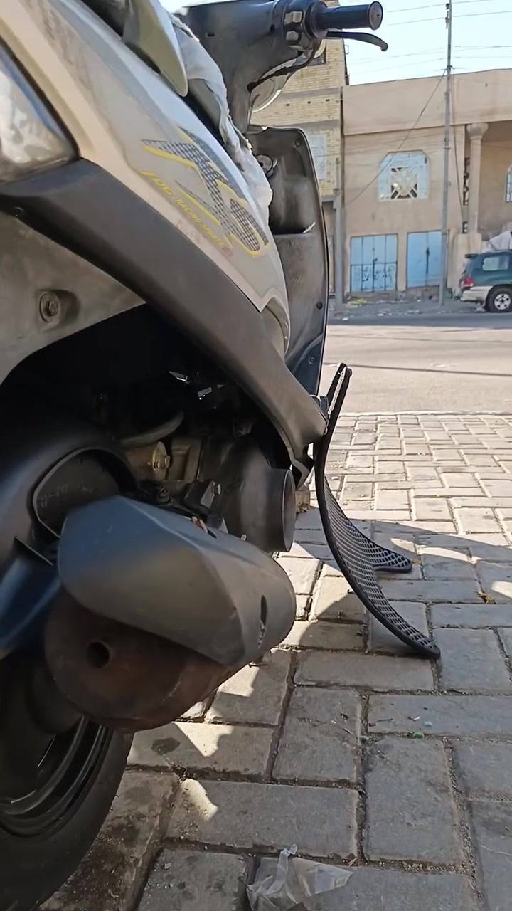 سلام عليكم دراجه ماكس عدله
كفاله عمه دراجه ما مفتوحه 
ما نقصه أي شي كله بلاد كهربايات كله شغله
 دراجه سلف تشتغل حت لورقة مال رمبه 
موجوده ،***********بي وتساب

