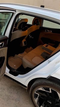 ابيض خليجي • ٢٠٢٤ • مكينة ٢٠٠٠