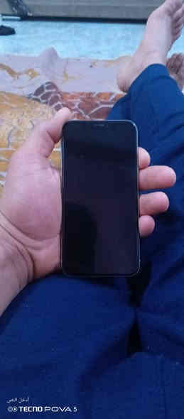 السلام عليكم عندي موبايل اكس ماكس اصغير جهاز جديد ما مفتوح لا شاشه ولا قبغ ولا ظهر  الي يريد رقم ***********
