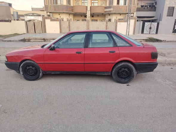 أودي للبيع موديل 1991 محرك بي نفخ كير شرط سنويه 2030 صبغ مابيها السعر 30 وبيها مجال بصيط ***********
