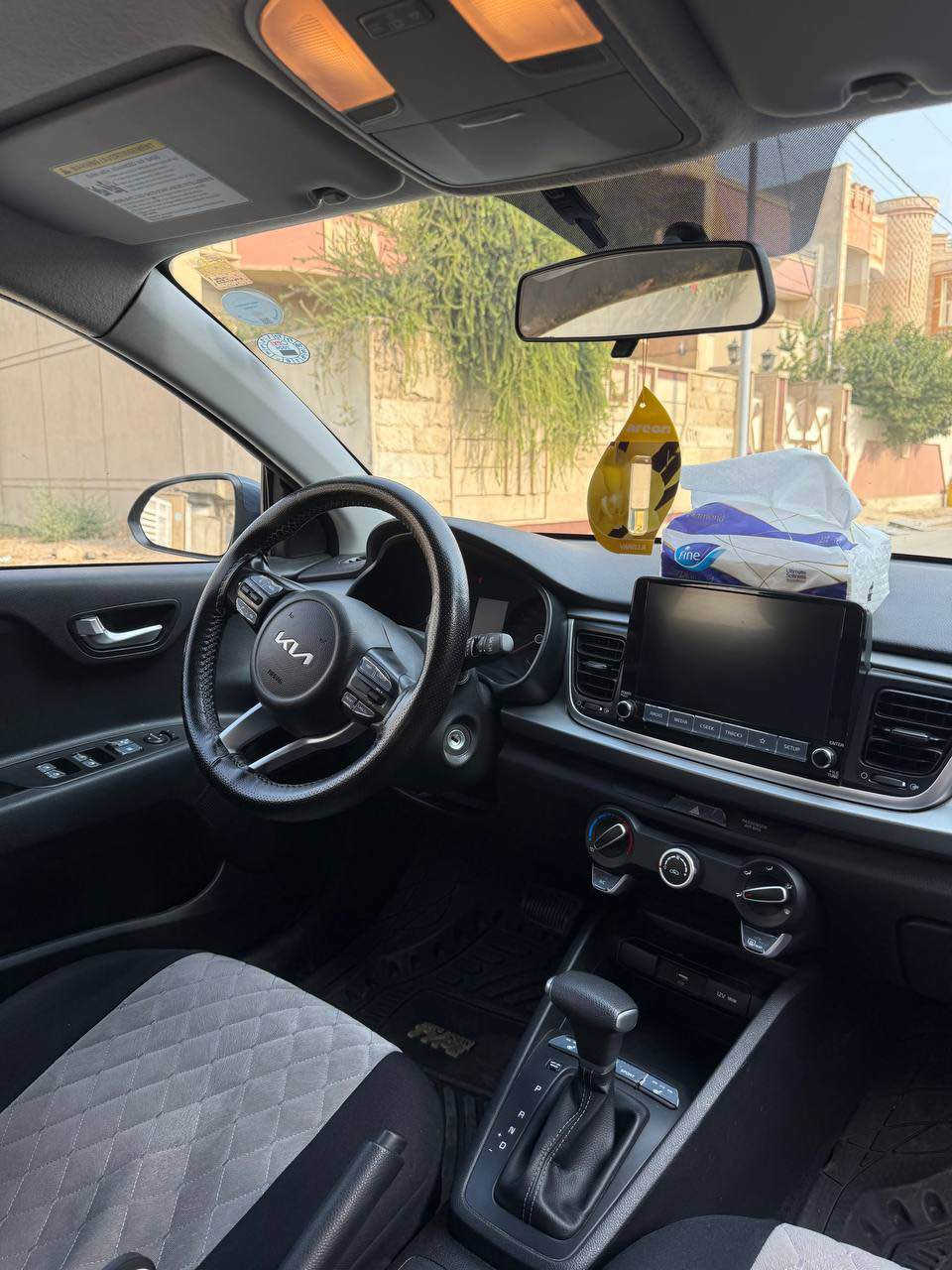 كيا ريو هاتشباك للبيع
محرك 1600 دووش  8 نوزل 
سياره خااام استخدام شخصي 
موديل : 2023 🔸
ماشيه : 44 ألف km 🔹  
ضرر السياره قبغ صندوق فقط صبغ
مواصفات كندي 👇 
شاشة _ كامره _ تحكمات ستيرن _
كروز سرعه _ نضام sport _ كشن هيتر _ مري كهرب 🔹 
مكاان السياره الموصل 📍
للاستفسار الاتصال او مراسله عالواتس اب
*********** موصل, نينوى
