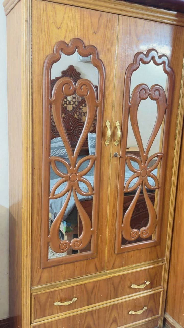 غرفه نوم لبيع مستعمله بس نضيفه كلش *********** بغداد لمشتل

