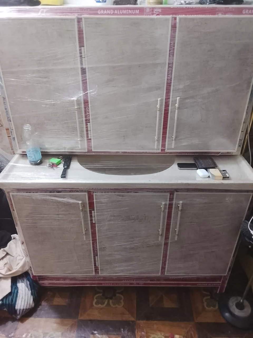 السلام عليكم كاونتر مرمر المنيوم تركي متر وربع جديد سعره 225 
غساله جديده ممشتغله ابد بعدها بل ضمان سعرها 125
بيهن مجال قليل الاتصال على هذا الرقم عل رصيد فقط او خاص ***********
