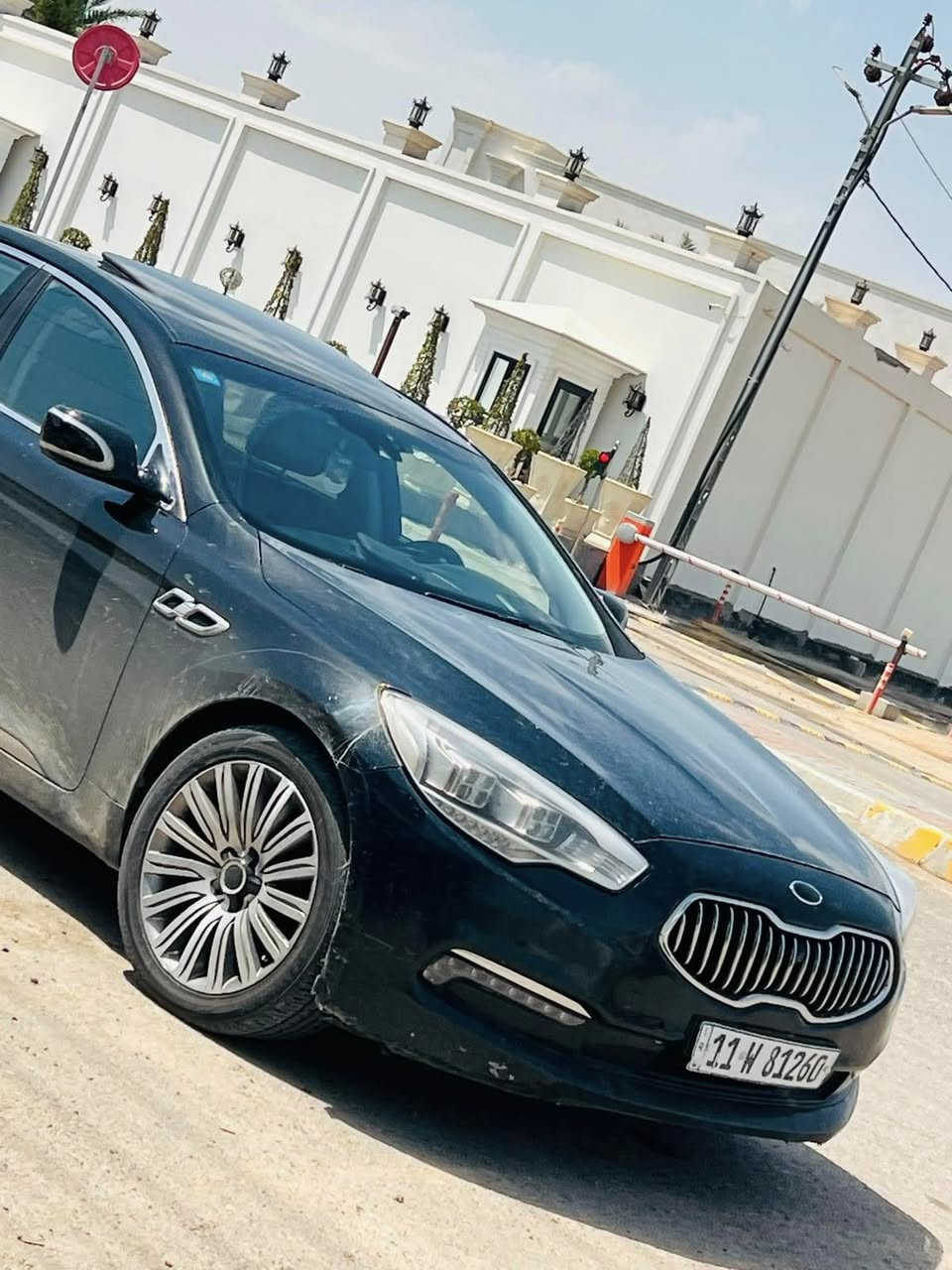 السلام عليكم
كيا 
K9
2014
بغداد الجديد بأسمي 
المواصفات 
فتحة 
داتا شو 
كامرات 4
نقطة عمياء
رادار 
5بردات
كير كوبرا 
صندوق كهرباء
ومواصفات هواي بعد
صدر 90‎%‎
تايرات جدد
ماشية 151الف وقابل للزيادة
نقصها فقط بوليش
تحويل مباشر 
السعر 145
مكانها الانبار الخالدية 
غير متواجد على الفيس
للاستفسار 
***********
