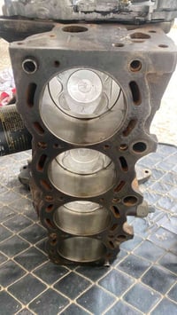 يتوفر محرك مفتوح و تحويره ياباني كامله 07715063004