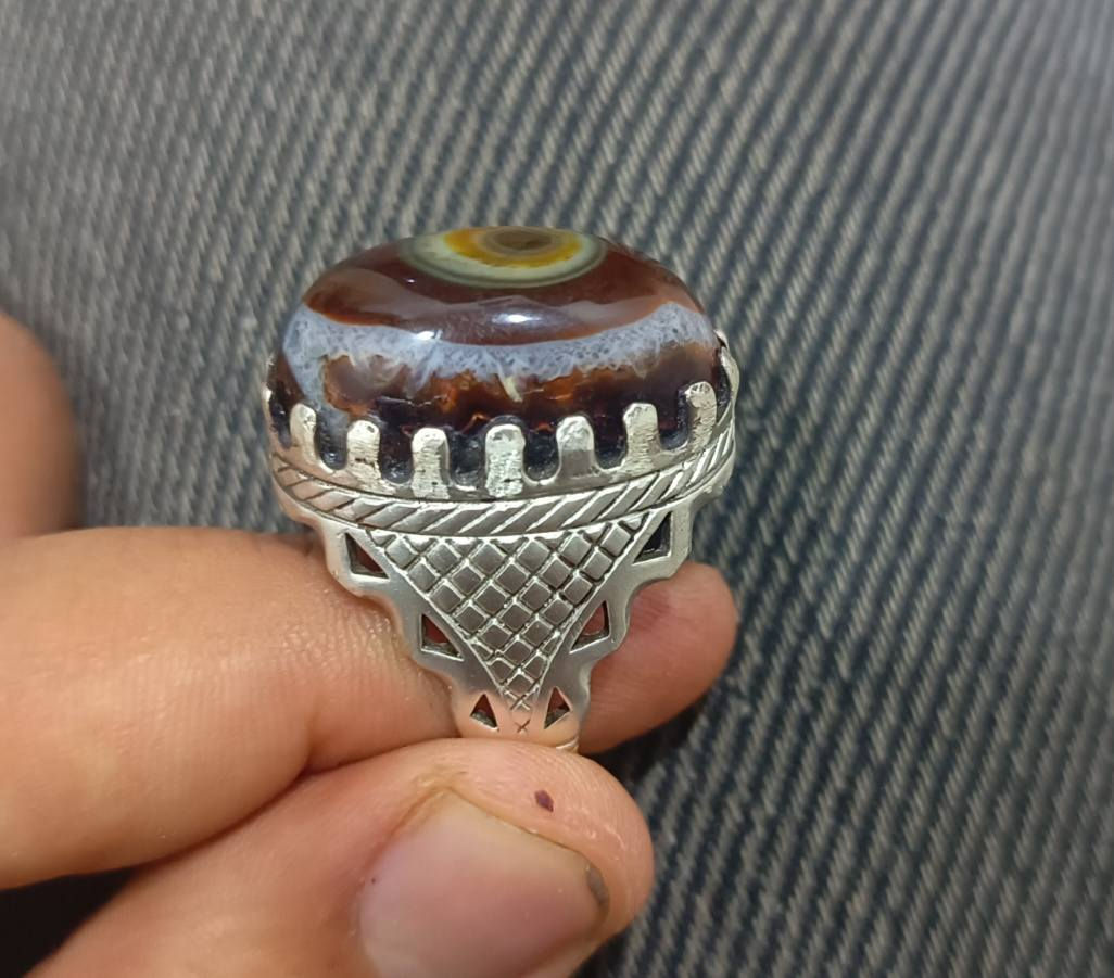 للبيع قيم فضة عراقي 925


**إذا كنت صاحب هذا الإعلان وتريد حذفه لأي سبب، رجاءا أرسل رسالة إلى الدعم الفني**