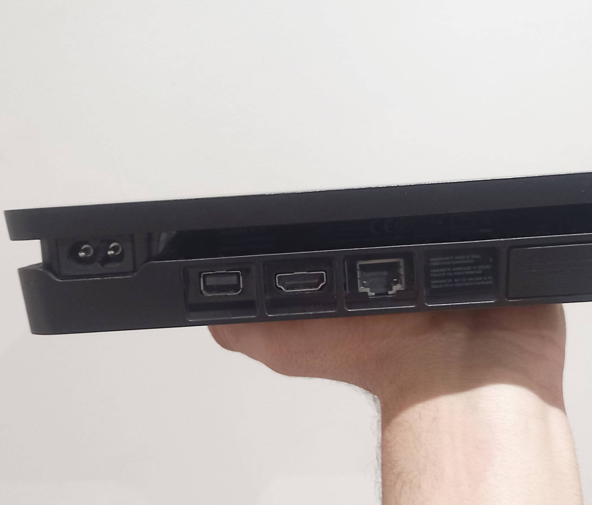 السلام عليكم شلونكم اخوتي متوفر PS4نسخة سلم يجي بذاكرة 500GBنص تيرة جهاز غير مفتوح او داخل تصليح جهاز لوك ستيكر نضافتة 99/100✅️ جهاز خالي من أي مشاكل جهاز نضيف جداً ابيعة الك فحم يجي بنضام 13.50 انشاء الله ايام قليلة ويكون جهاز للتهكير لأن شركة راح تنزل تهكير الة حاليا جهاز اولاين بس راح يكون مهكر انتة تاخذة بكيفك تهكرة تبقي 
جهاز كامل ملحقاتة يجي بكبل HD الاصلي خاص بشركة Sony 
ويجي ويا كبل تشغيل جهاز تقسيمة الاصلية ويا جوستك 1 تجاري درجة 1 
سعر جهاز 280
 الف بي مجال قليل حق الجية توصيل ماكو❌️
الاستفسار ادخلي خاص على صفحة الفيس بوك وراح انطيك كل تفاصيل خاصة بل جهاز + مكاني ديوانية ❤️


**إذا كنت صاحب هذا الإعلان وتريد حذفه لأي سبب، رجاءا أرسل رسالة إلى الدعم الفني**
