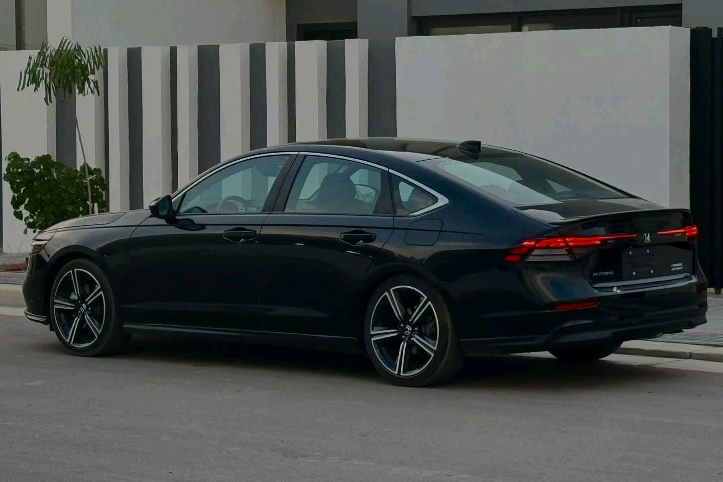 اكورد 2025
حادثها جاملغ فقط
ماشيه 14 الف فقط 