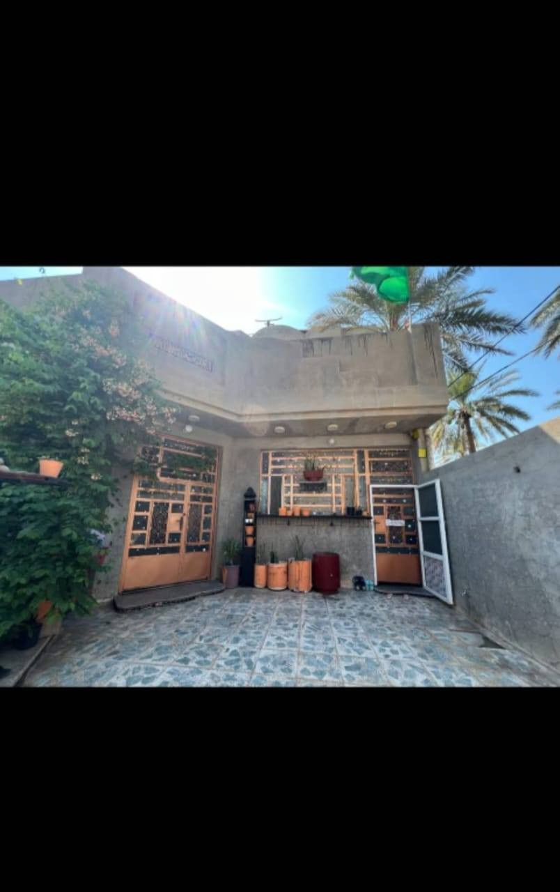 بيت طابو زراعي عقد ٢٥
يقع خلف سيد نور 
يتكون من ٤ غرف نوم
صحيات ٣
صاله ستقبال
كراج و حديقه 
المساحه ٢٥٠
العنوان واسط قضاء الصويره 
للإستفسار[***********]
