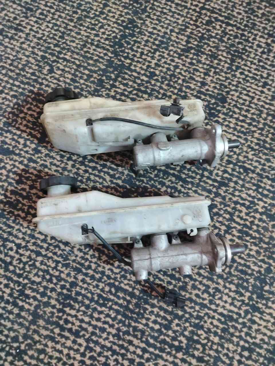 السلام عليكم يوجد غراض ستاركس للبيع مرايات تفصخ نضافه 90/100 عنبار بريك تفصخ تلبيسات هواي الوان خليه النحل


**إذا كنت صاحب هذا الإعلان وتريد حذفه لأي سبب، رجاءا أرسل رسالة إلى الدعم الفني**