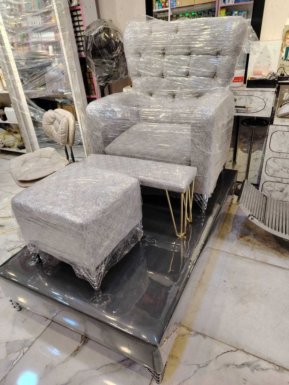 للحجز والاستفسار واتس ***********  ***********   كربلاء حي العامل شارع المستوصف قرب صيدليه الساقي تواجدنا من 10 صباحا الئ 10 مساء اهلا وسهلا أصدقاء
