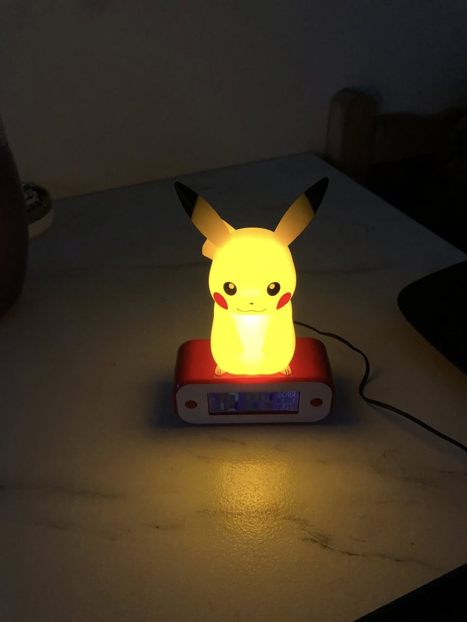 ساعه بيكاتشو ساعه مضيئه تشتغل على الباتري وعلى الواير الشحن مواصفات الساعه هي ساعه ومنبه وتنفع ديكور للغرف النوم او الكيمنك تكدر تعدل الوقت من الدكم الي بيه (كربلاء حي العسكري سوق العابد)


**إذا كنت صاحب هذا الإعلان وتريد حذفه لأي سبب، رجاءا أرسل رسالة إلى الدعم الفني**