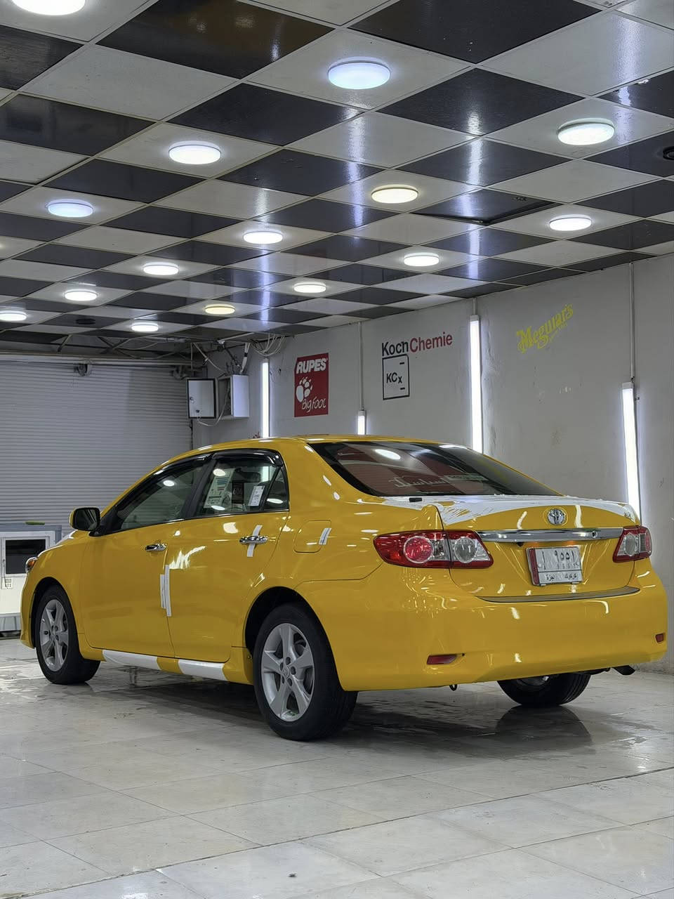 سلام عليكم كورلا موديل 2011 محرك وكير وتبريد بشرط  سياره حيل جديده بيها جاملغ سكن امامي فقط بدون دواخل بدون ايرباك صدر امامي خلفي جديد سياره متعبانه وترايها كلش حلو سنويه جديده مشروع وطني شرط تحويل وال وكالة بطاقة بانزين بيها تخم زنون شاشه كامره مكان كركوك سعر 124$ مو شراي ميعجبك سعرها عوفها رقمي ***********
