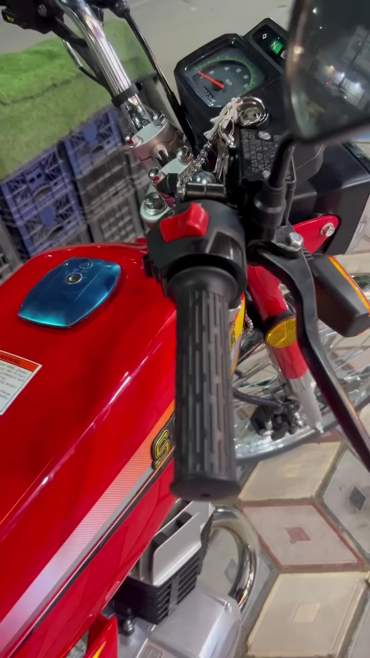 دراجه ساسوكي 2025 100cc دراجه جديده ما صارلها اسبوع من طالعه السعر والاستفسار ***********
